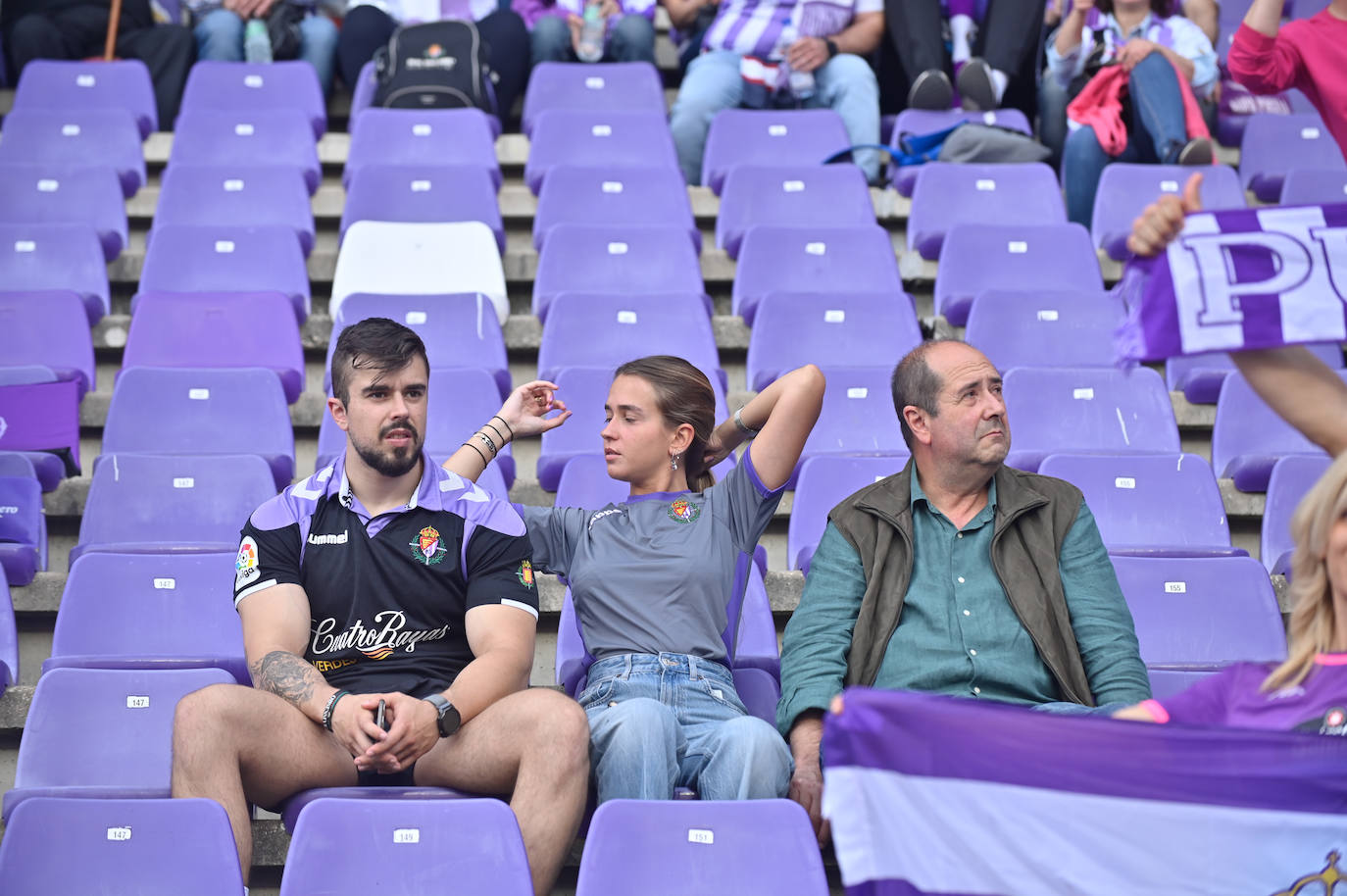 Búscate en la grada del Real Valladolid-Villarreal B (1/4)