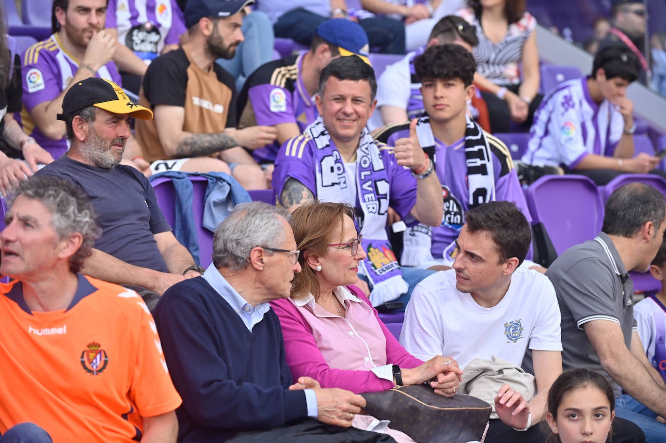 Búscate en la grada del Real Valladolid-Villarreal B (1/4)