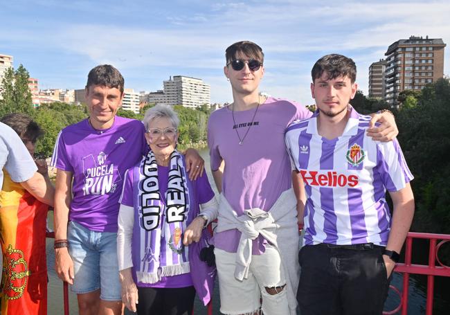 Víctor, Marisa, Álex y César.