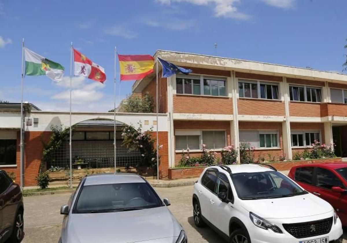 Colegio Villa y Tierra de Saldaña.