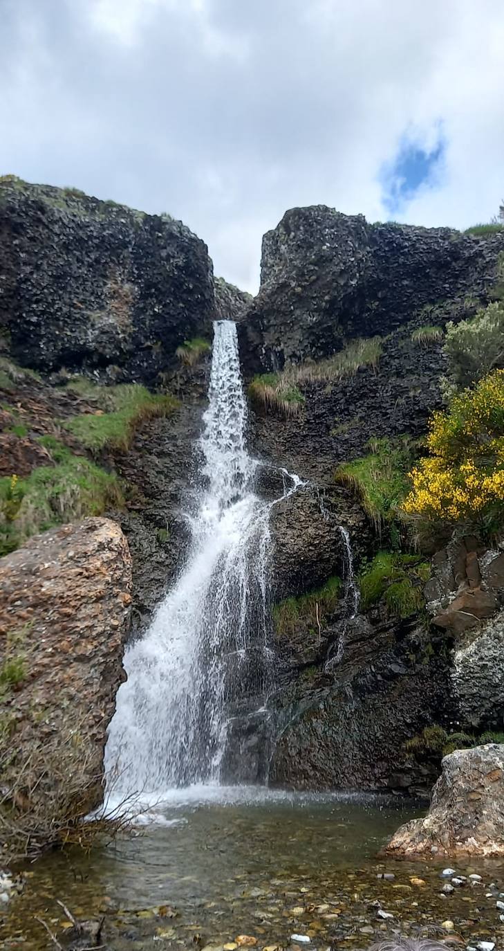 Los clubes de montaña de Palencia se unen en Cardaño de Abajo