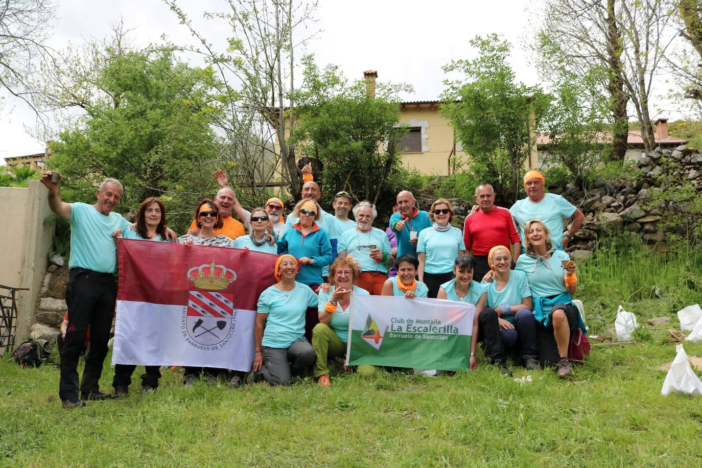 Los clubes de montaña de Palencia se unen en Cardaño de Abajo