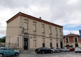 Vista exterior del antiguo colegio Martín Chico, en San Lorenzo.