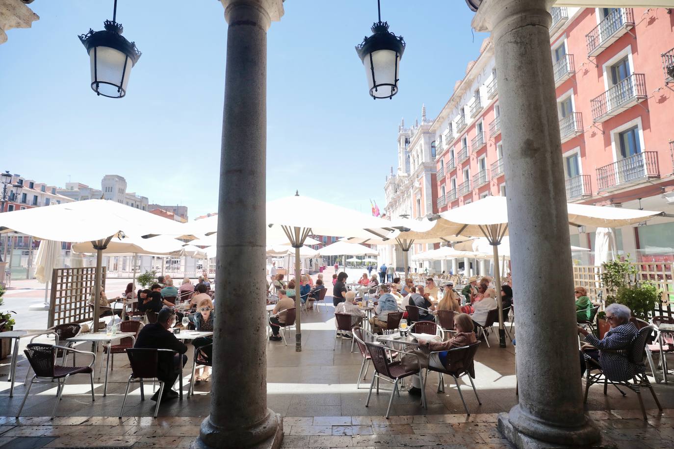 Buenas temperaturas y ambiente primaveral en Valladolid