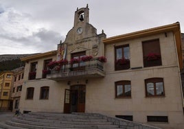 Casa Consistorial de Velilla del Río Carrión.