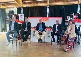 Pablo Barrenechea, Alejandro García, Jaime Fernández, Jesús Ángel Díez y Beatriz Cecilia, en la presentación de la iniciativa de Hostelería #PorElClima en Valladolid.