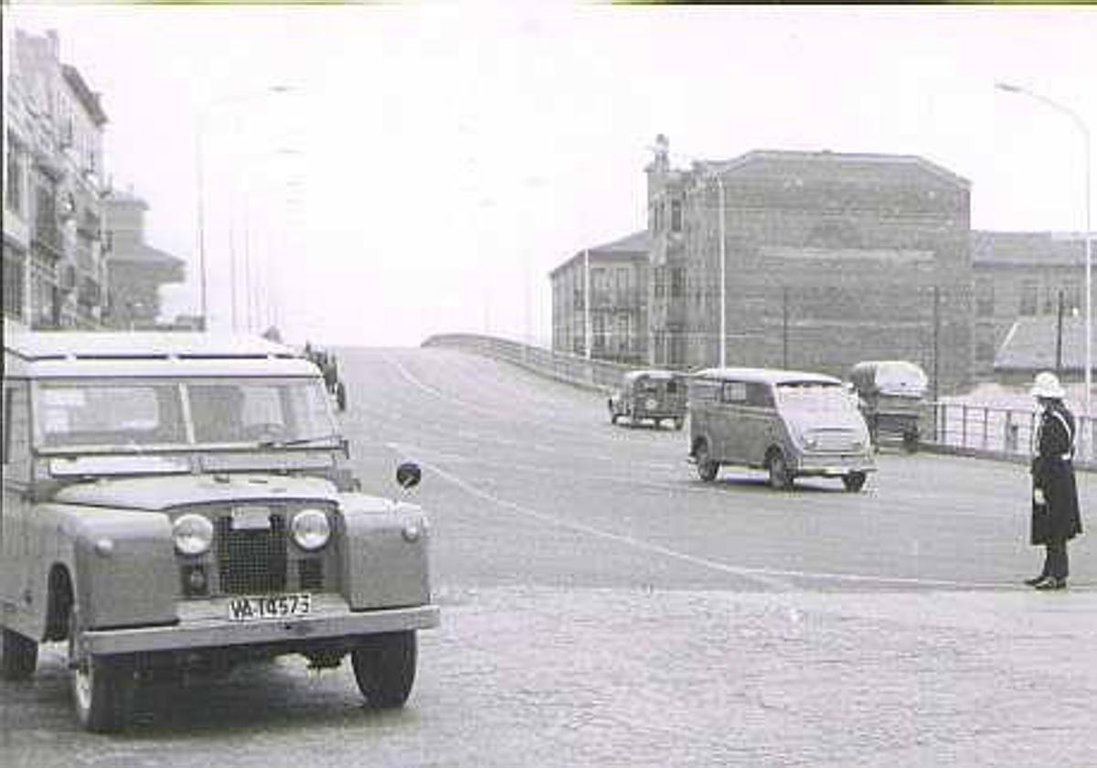 El viaducto de Arco de Ladrillo, inaugurado en 1964.