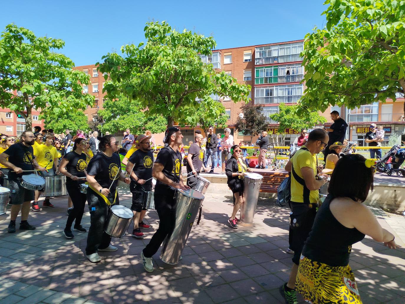 Carrera de patitos de goma solidarios en Valladolid