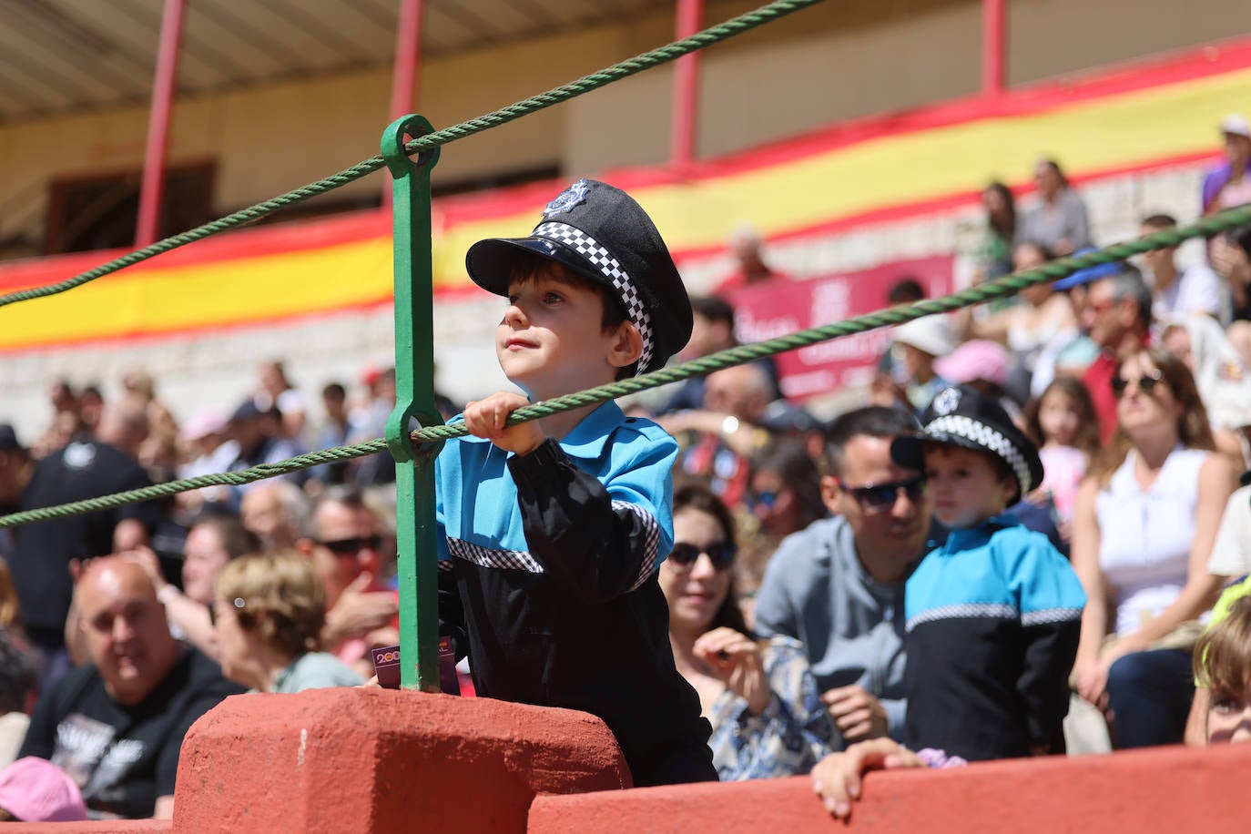 Las imágenes de la celebración de los 200 años de La Policía Nacional en Valladolid