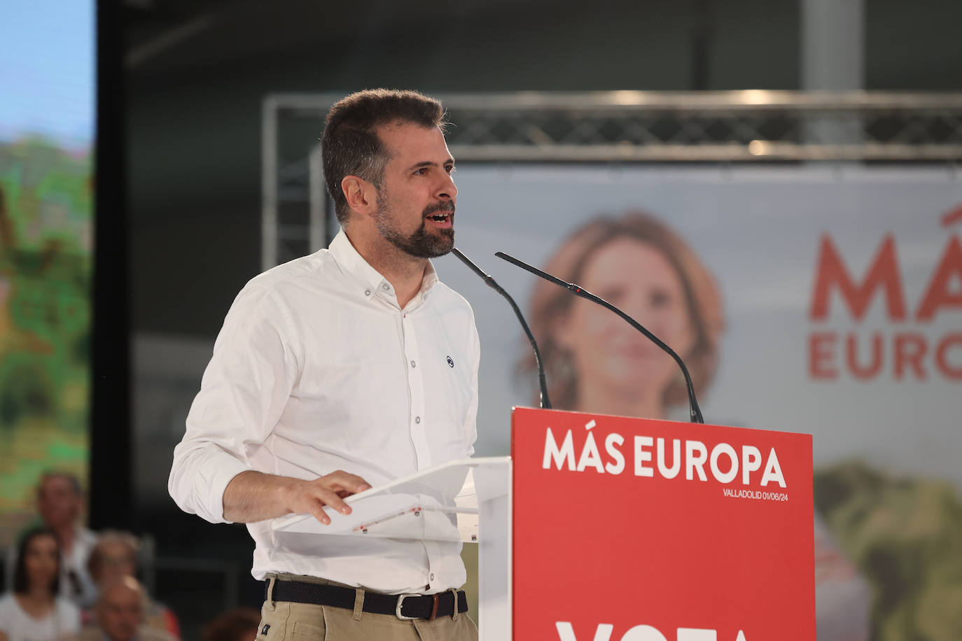 Pedro Sánchez y Óscar Puente en un acto de campaña en Valladolid