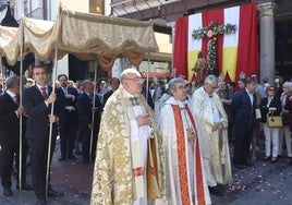 El arzobispo Luis Argüello presidió la misa del Corpus Christi de Valladolid.