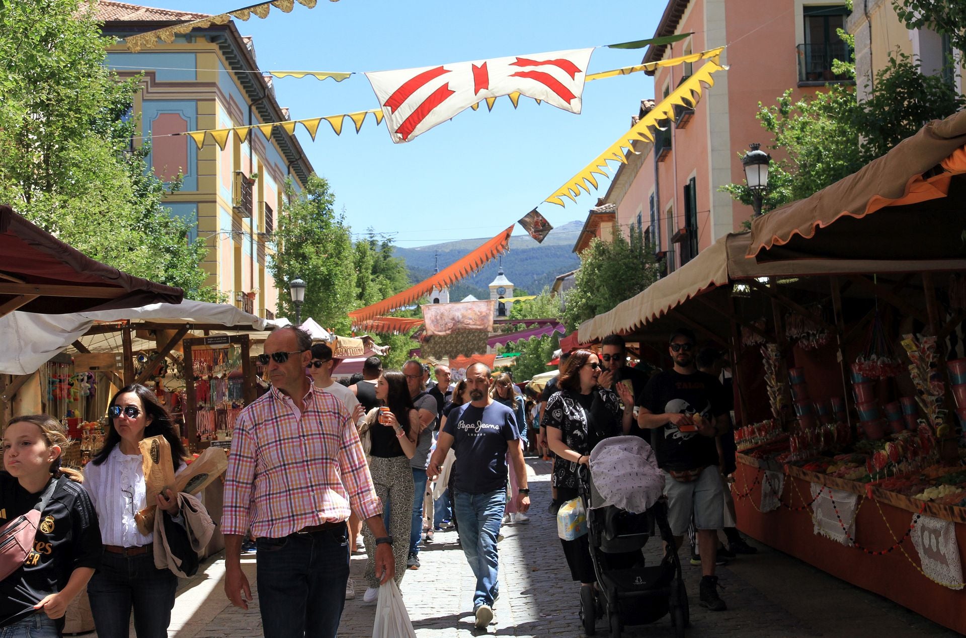 El Mercado Barroco de La Granja, en imágenes