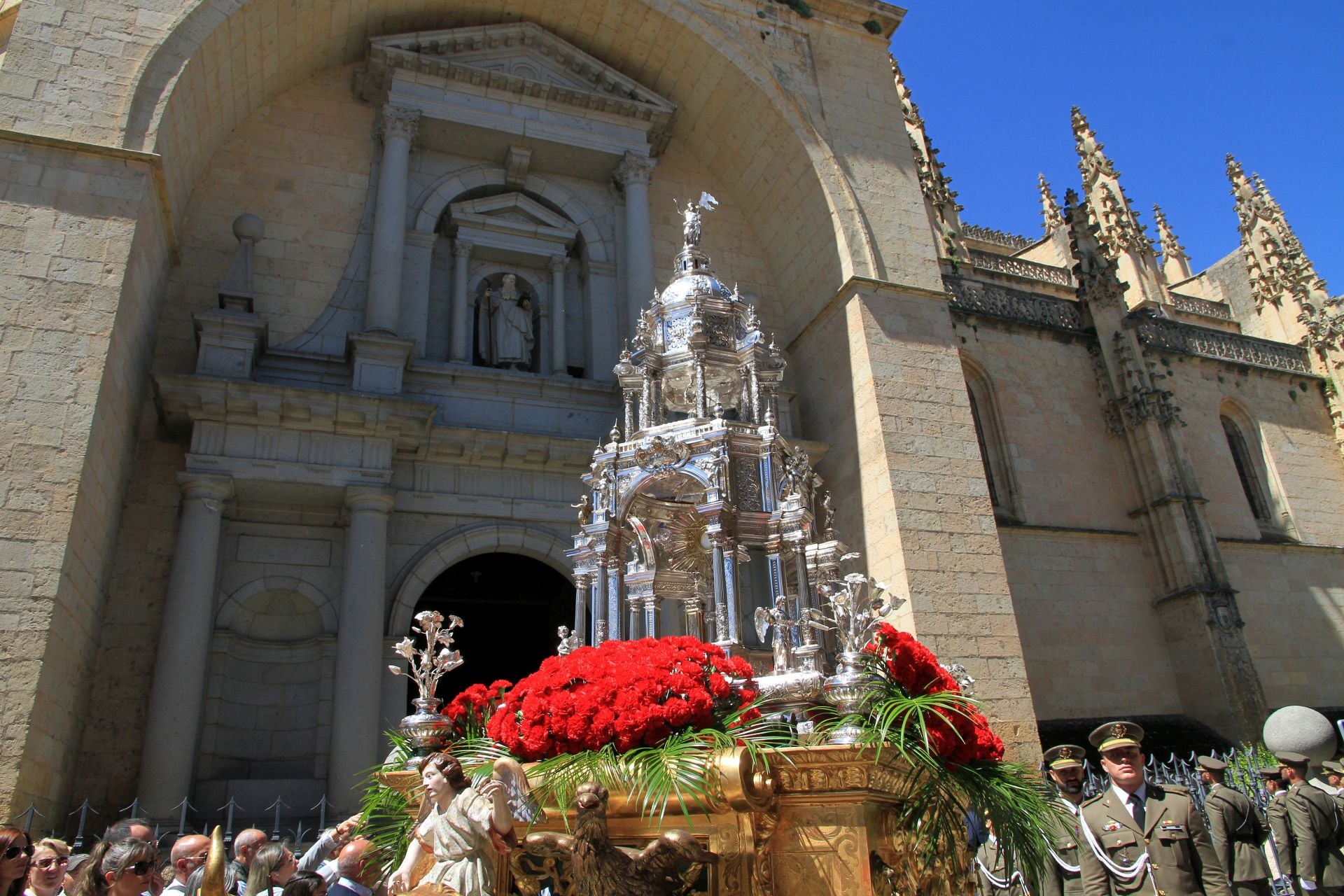 La procesión del Corpus Christi de Segovia, en imágenes