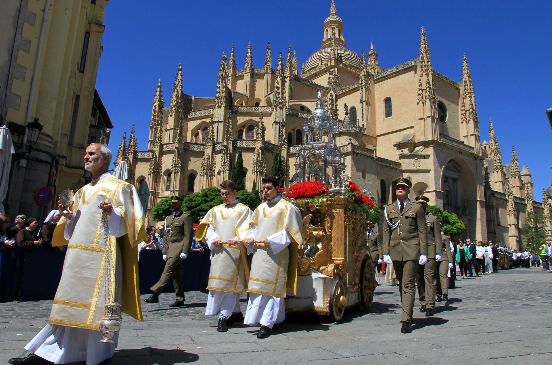 La procesión del Corpus Christi de Segovia, en imágenes