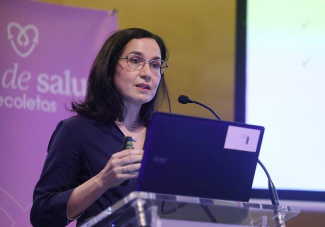 La doctora Gema Ruiz López, durante su intervención.