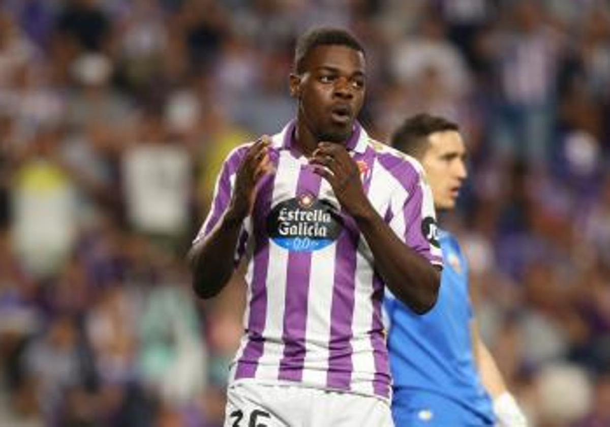 Iván Cédric, durante un partido con el Real Valladolid.