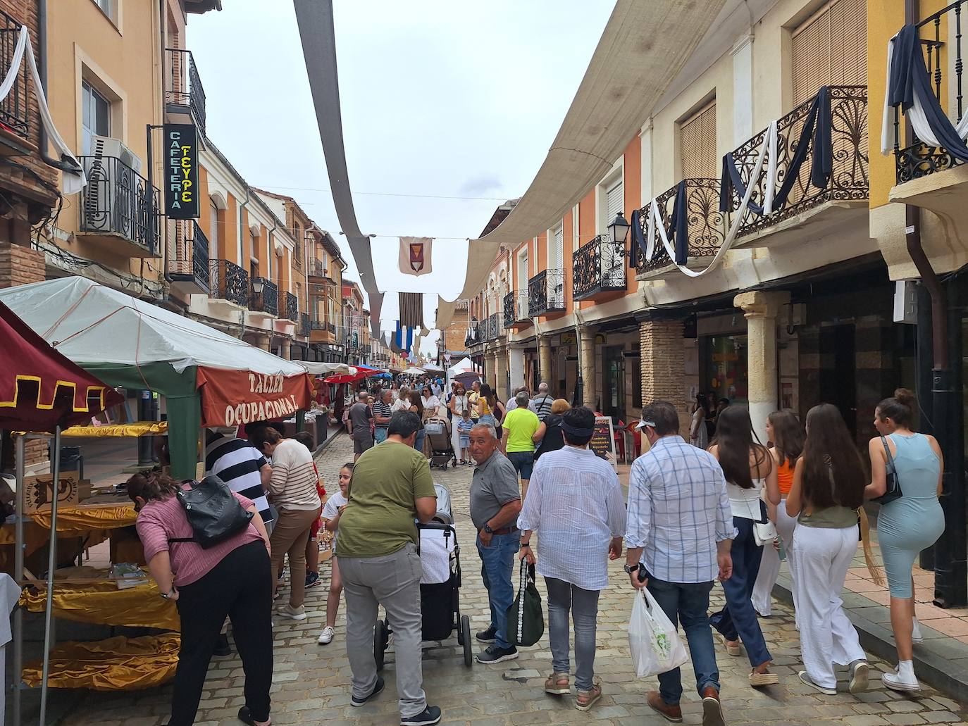 El Mercado Comarcal y Feria Agroalimentaria de Villalón, en imágenes