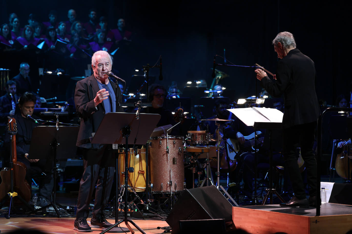 El concierto de Víctor Manuel en Valladolid, en imágenes