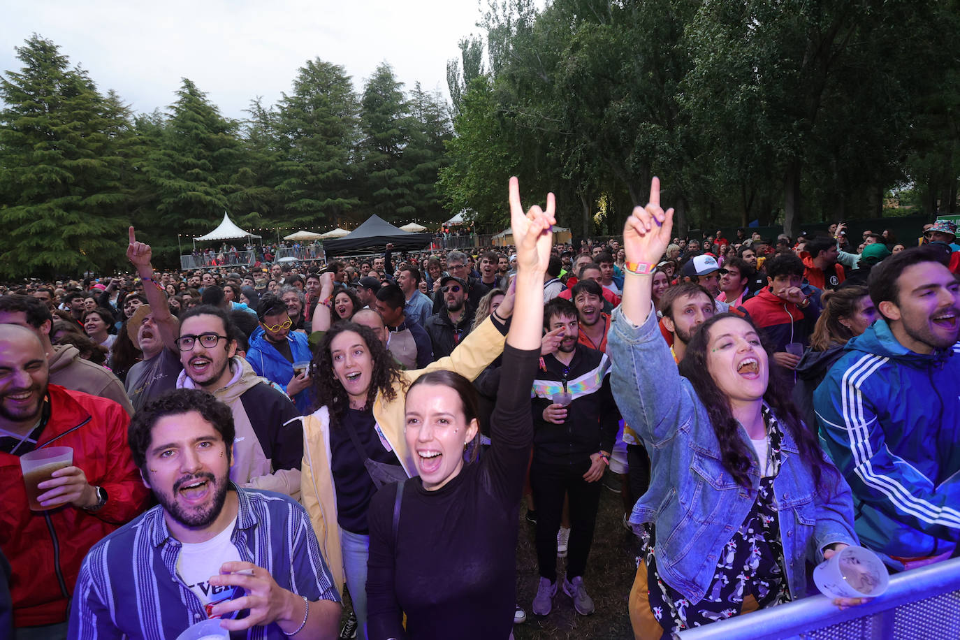 La lluvia no puede con el calor musical del Palencia Sonora