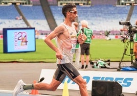 Javi Guerra en la Media Maratón del Europeo de Atletismo.