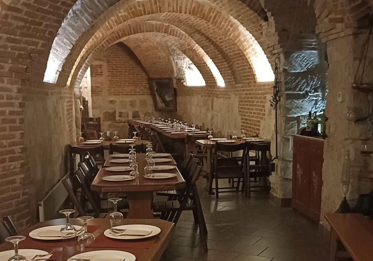 Una de las bodegas subterráneas de El Perdigón.