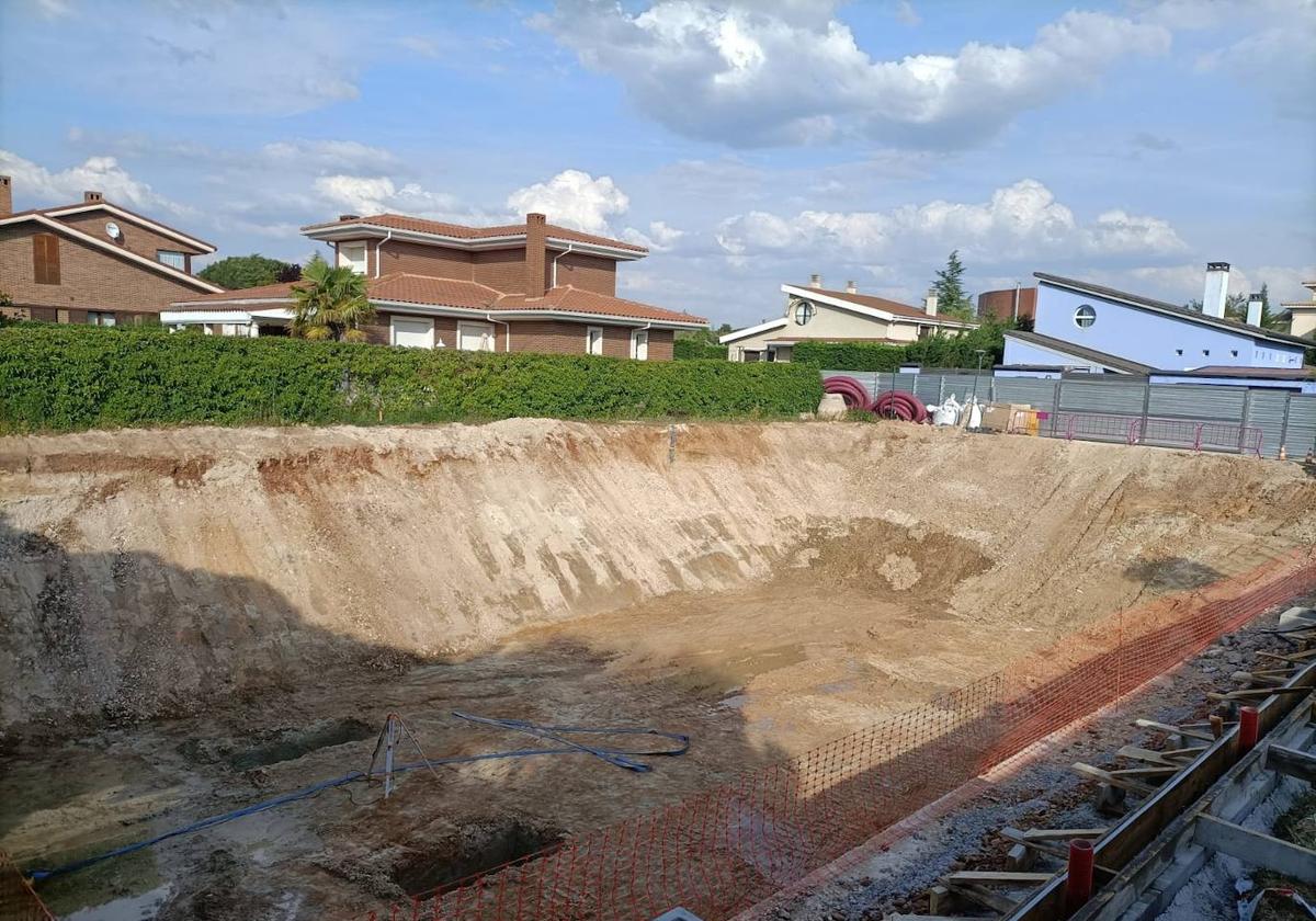 Terrenos excavados en la primera parcela la afectada por la contaminación en Pago la Barca.