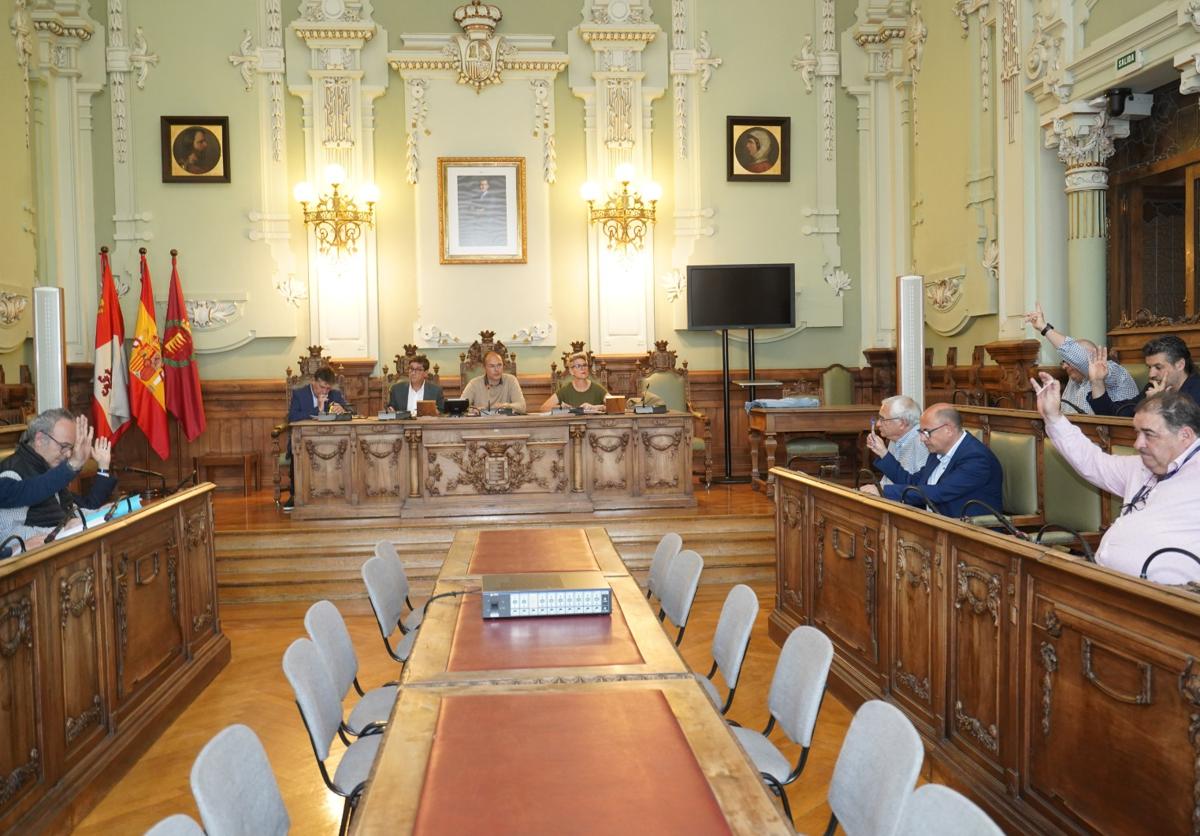 Consejo de administración de Aquavall celebrado en el Ayuntamiento.