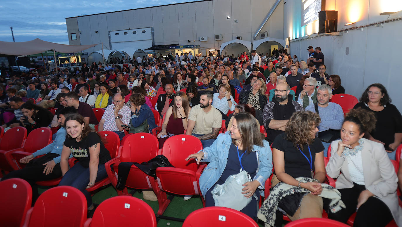 OMY abre el festival del humor con JJ Vaquero