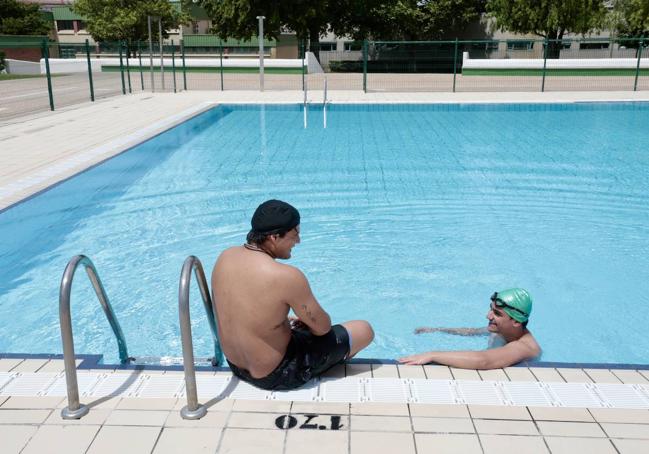 Primeros chapuzones del verano.