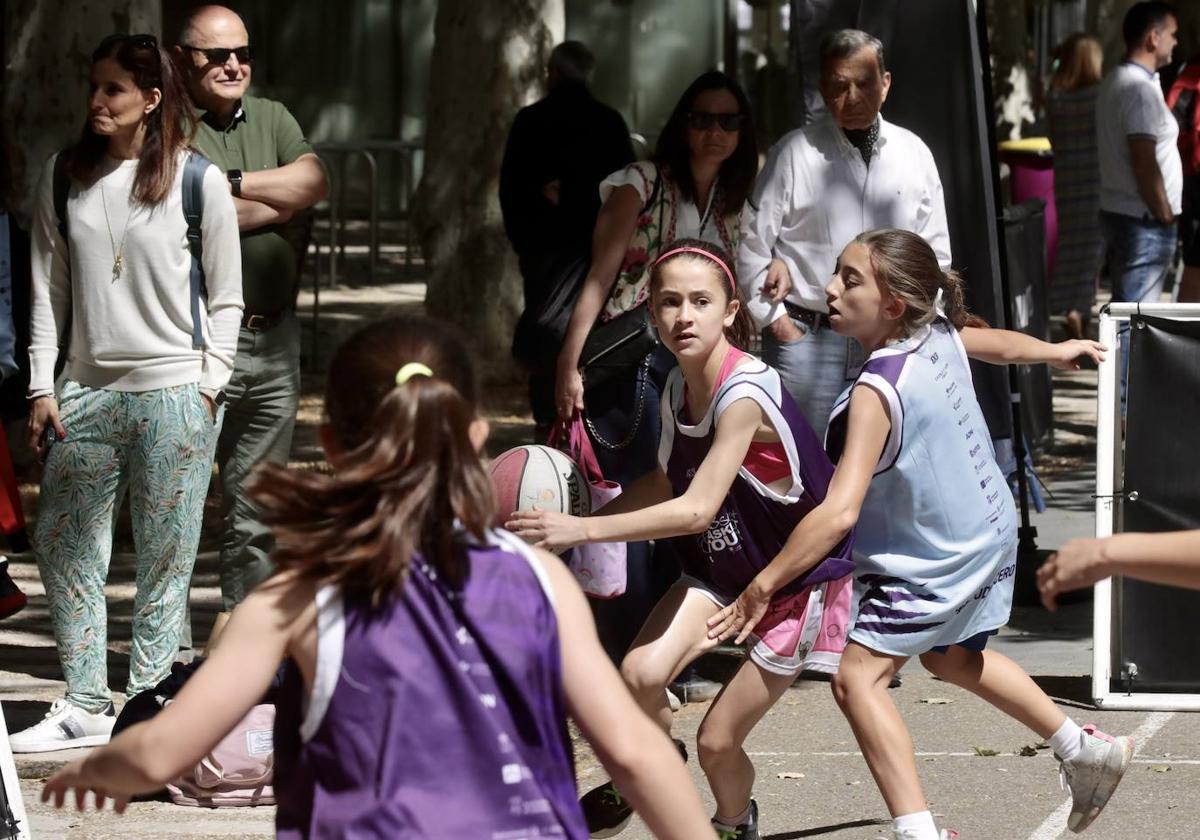 Los torneos de 3x3 en Acera Recoletos en imágenes