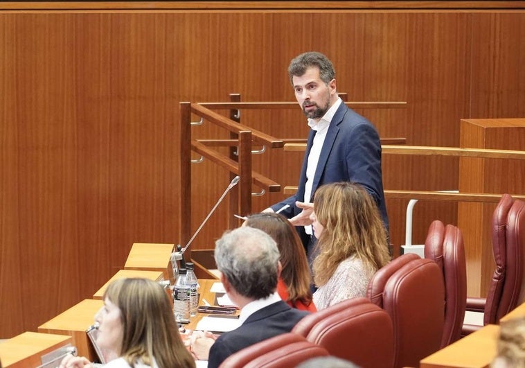 Luis Tudanca, en el pleno de las Cortes de Castilla y León posterior a las Europeas del 9-J.