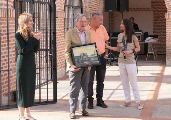 Rafael Moneo recibe el I Premio 'Indecible' del Festival de Libros y Arte 'LibrA' de Olmedo.