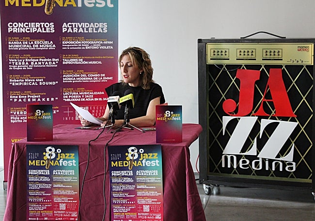 Cristina Aranda durante la presentación del Jazz Medina Fest