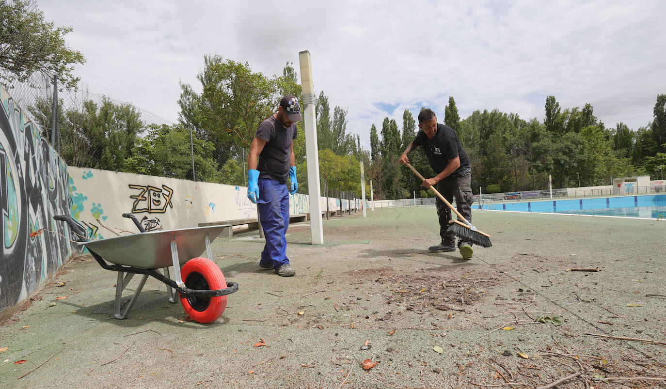 Las piscinas llegan antes que el verano en Palencia