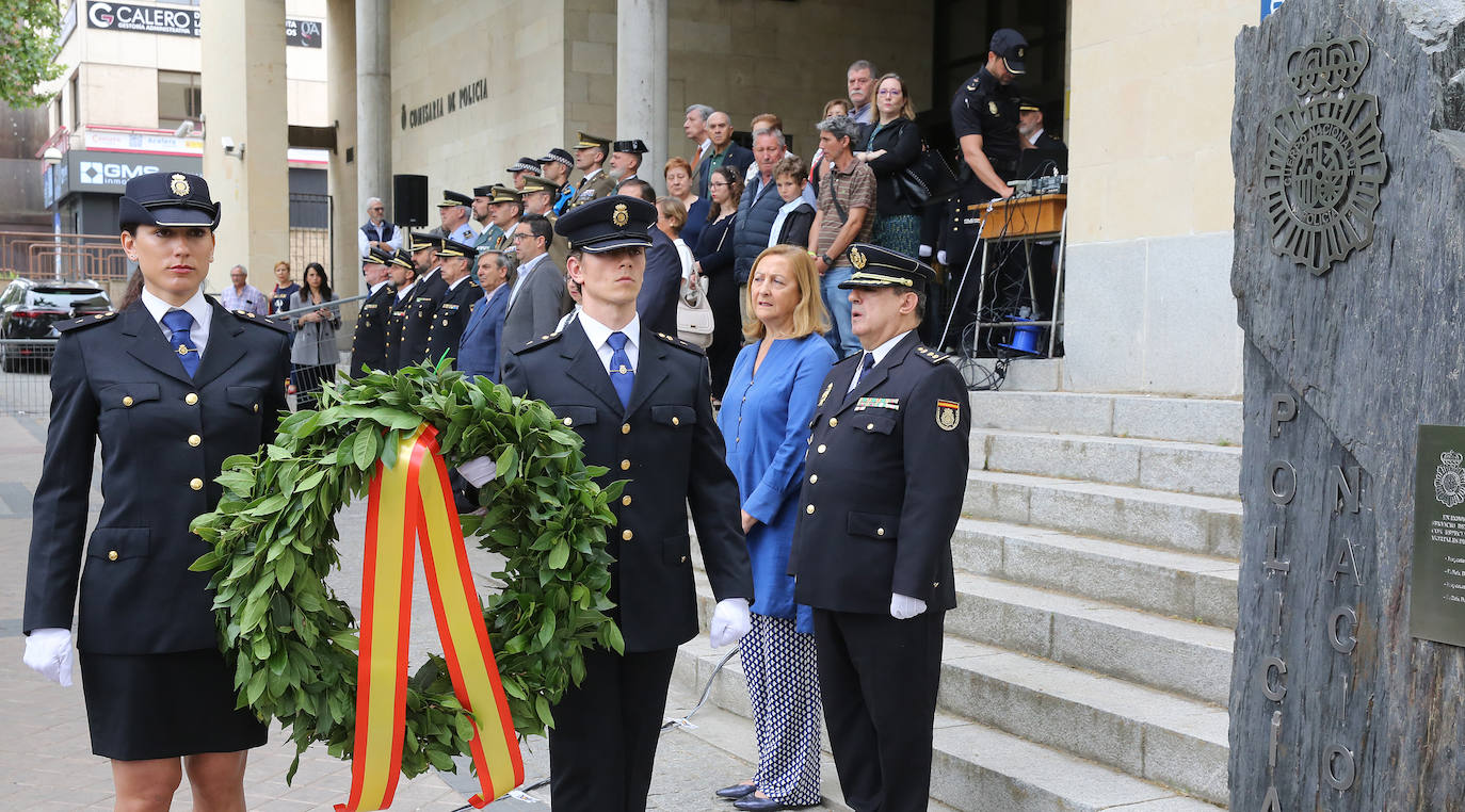 Fotografías del homenaje en Segovia a los policías víctimas del terrorismo