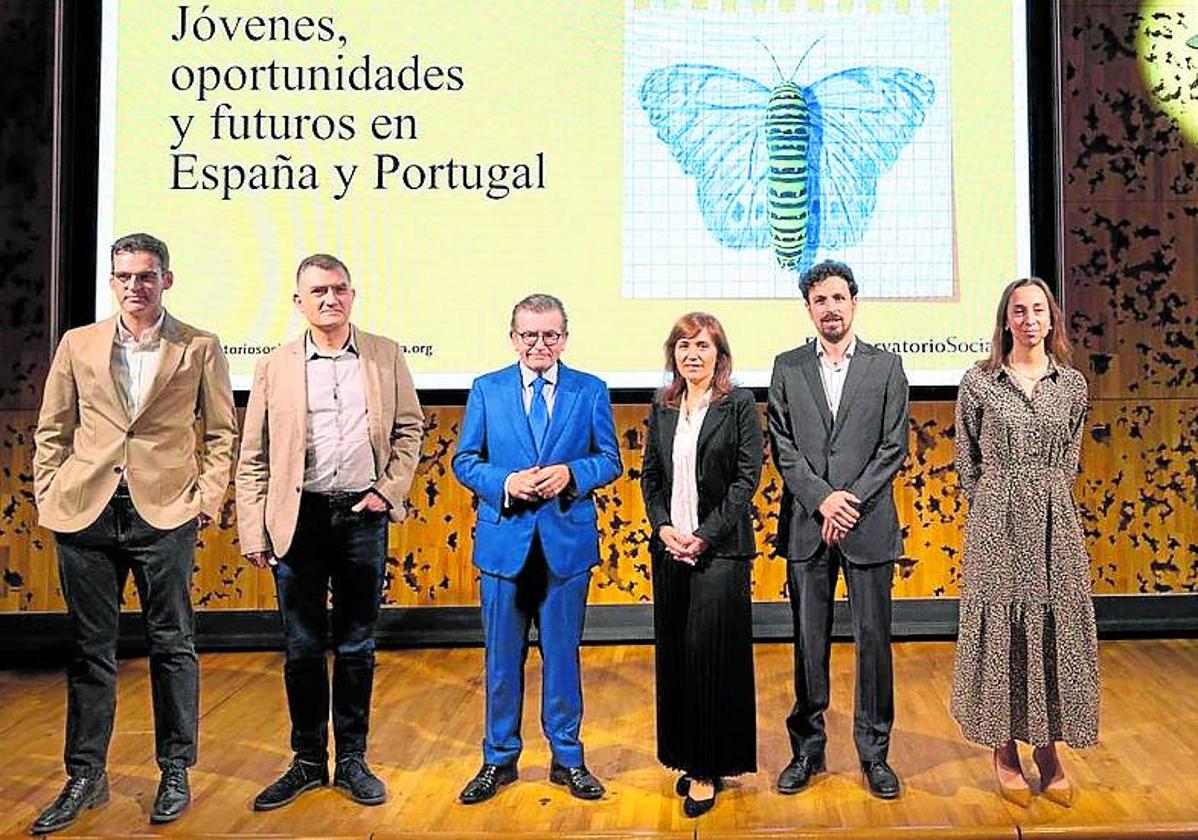 Alejandro Godino, Joan M. Verd, Juan Ramón Fuertes, Lígia Ferro, Pedro Abrantes y Arantxa Ribot.