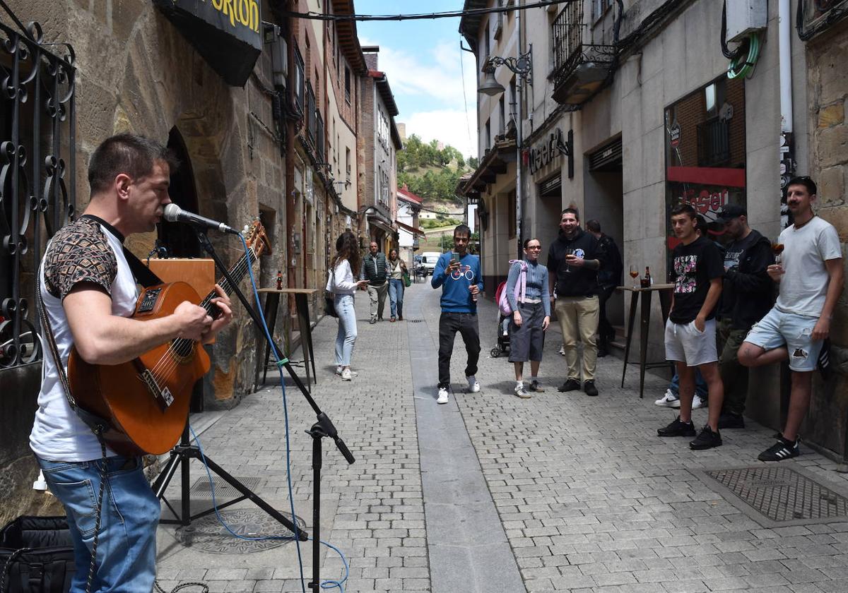 Aguilar se llena de música