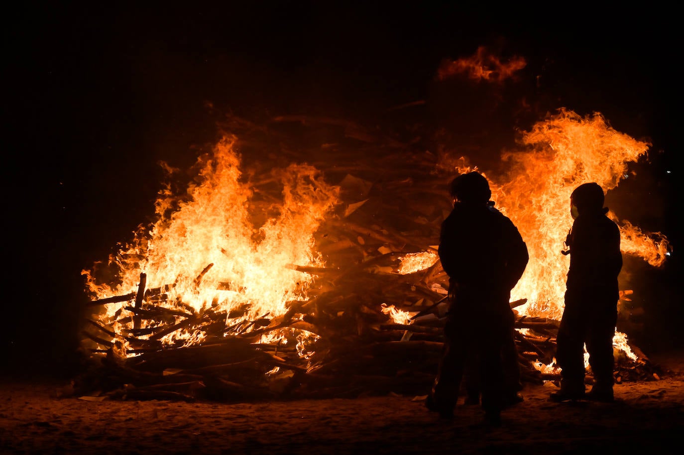 Las imágenes de la noche de San Juan en Valladolid