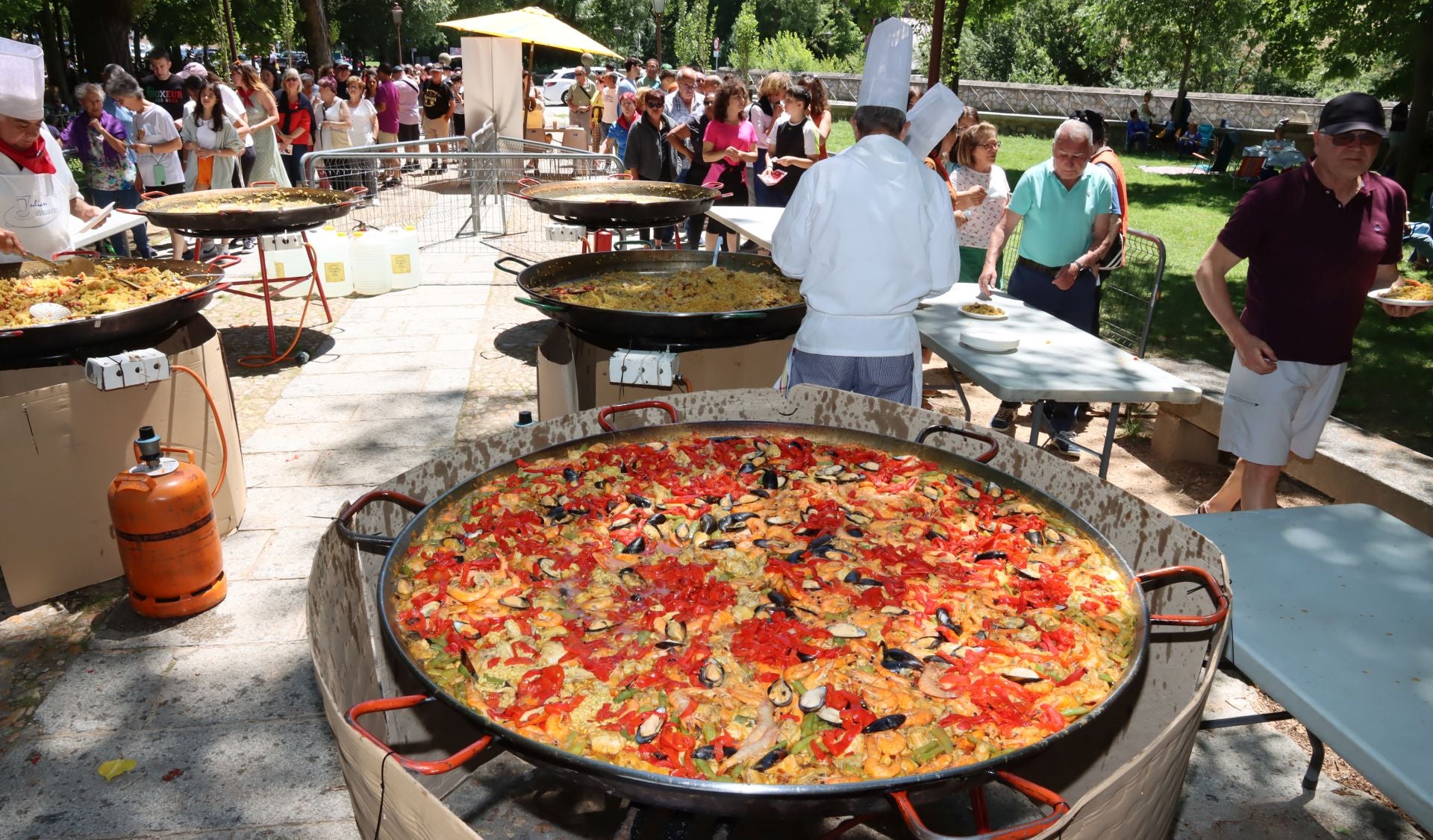 Imágenes de la víspera de San Juan en Segovia