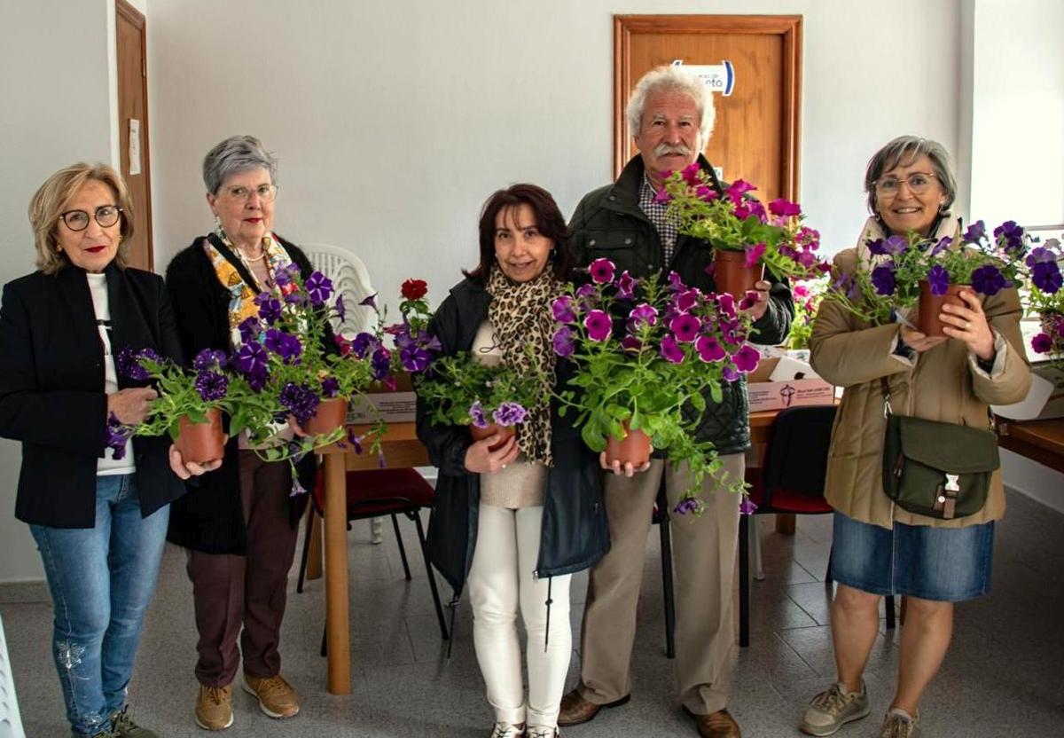 Flores para adornar Valdecañas de Cerrato.