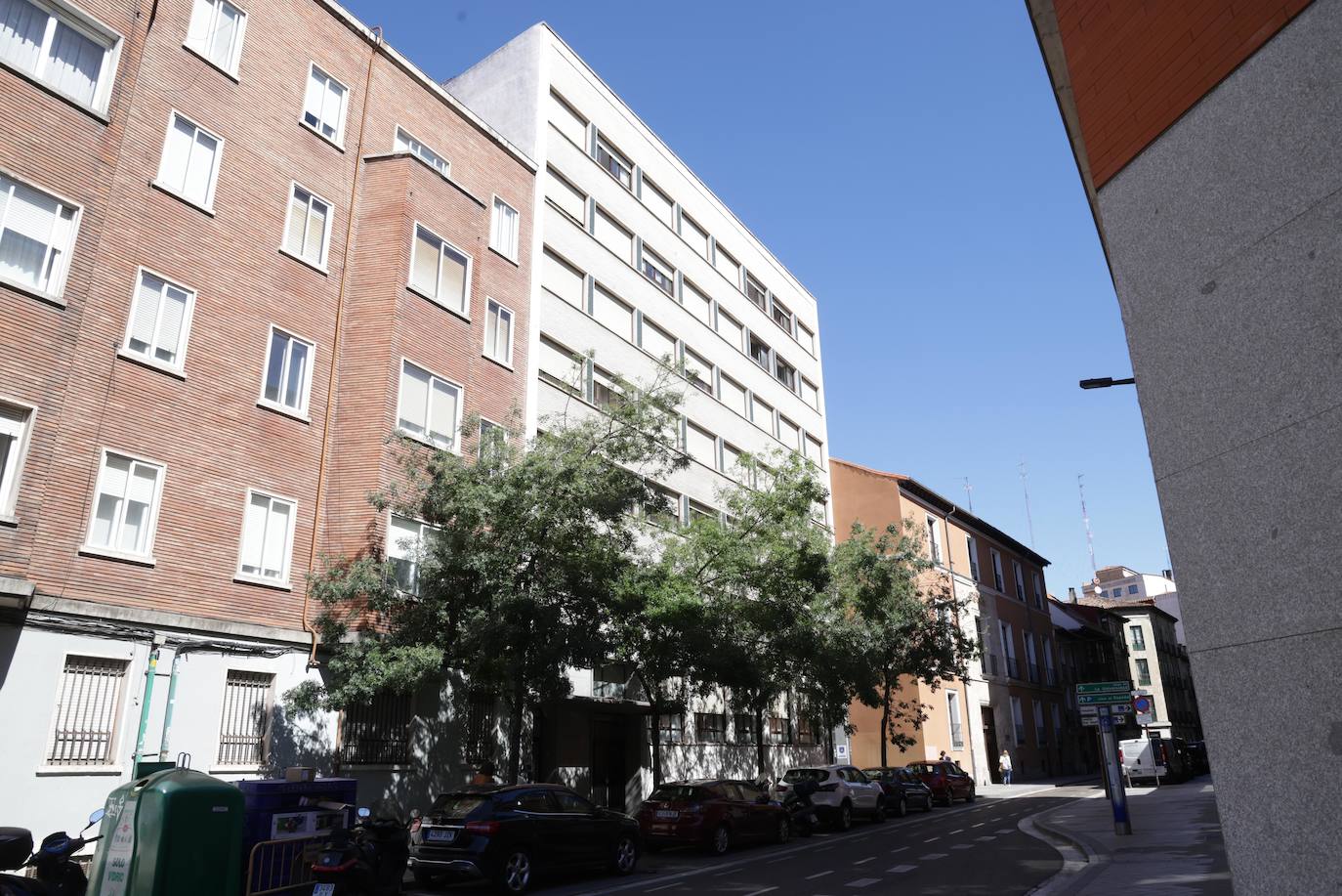 Fachada de la residencia San Felipe Neri de Valladolid.