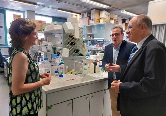 Jacinto Canales, durante su visita al IBGM.