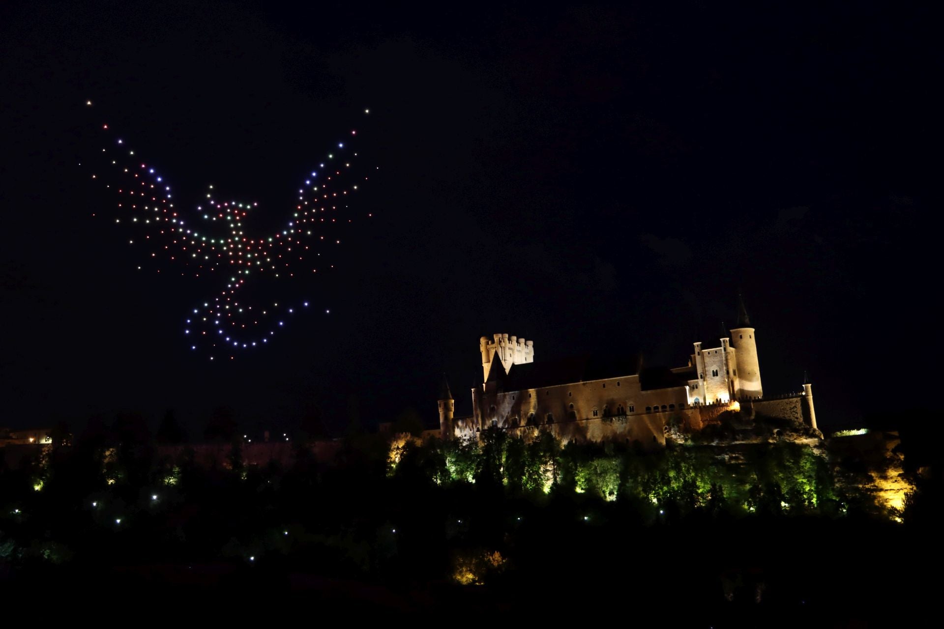 El espectáculo de drones de Segovia, en imágenes