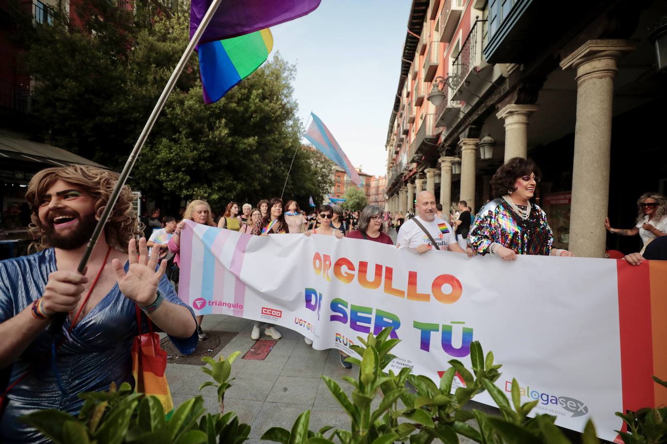 Las imágenes de la manifestación del Orgullo LGTBI+ en Valladolid