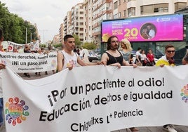 La manifestación por el Orgullo entra en la Calle Mayor este viernes.