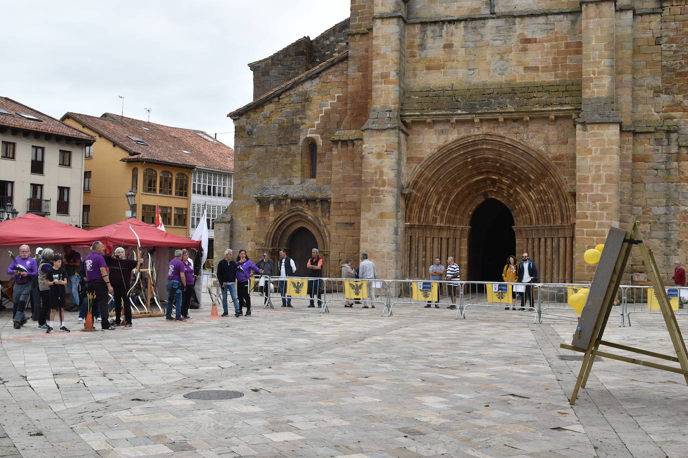 Las fiestas de Aguilar se despiden con una exhibición de tiro con arco