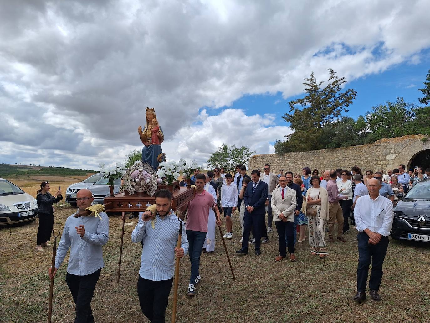 Montealegre se rinde a la Virgen de Serosas