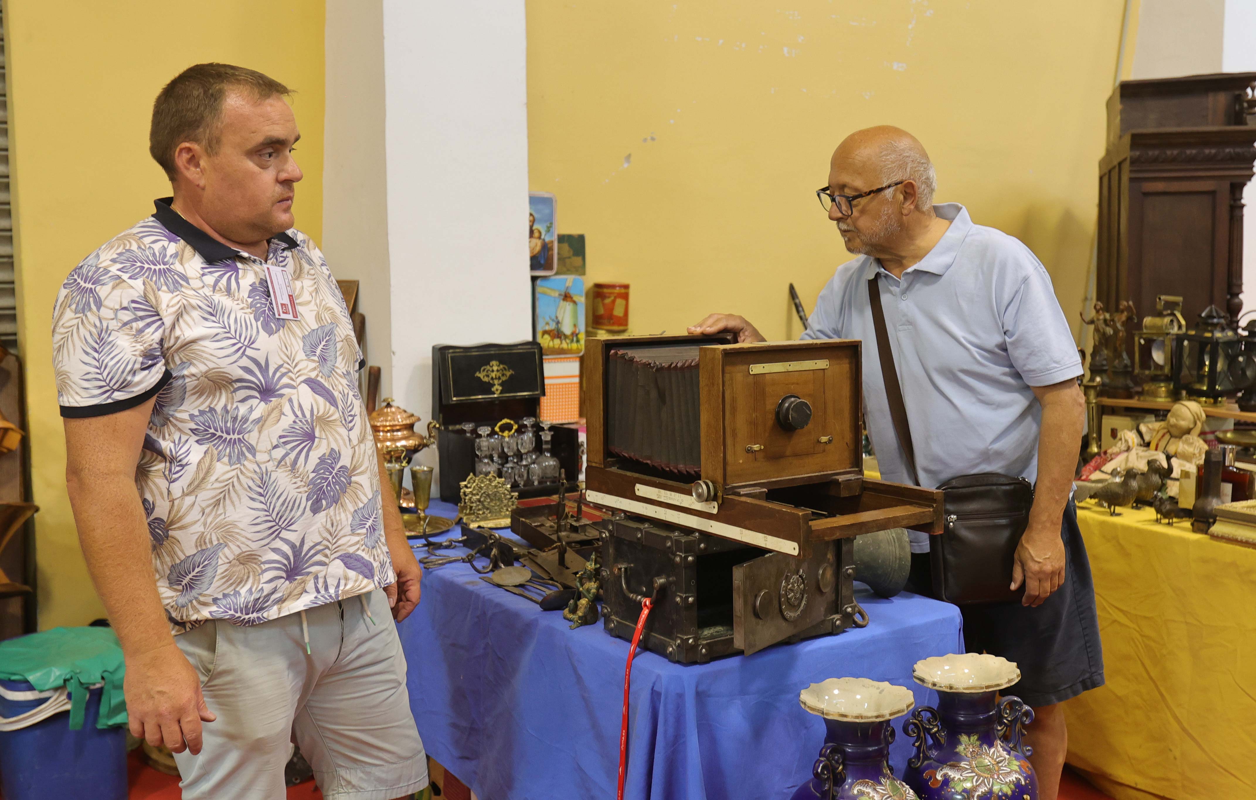 Feria de antigüedades en Carrión de los Condes