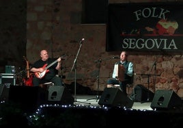 Acto central de Folk Segovia en el Jardín de los Zuloaga.