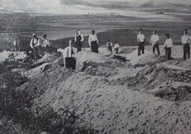 Excavación de la necrópoli de Piña de Esgueva, en 1932.